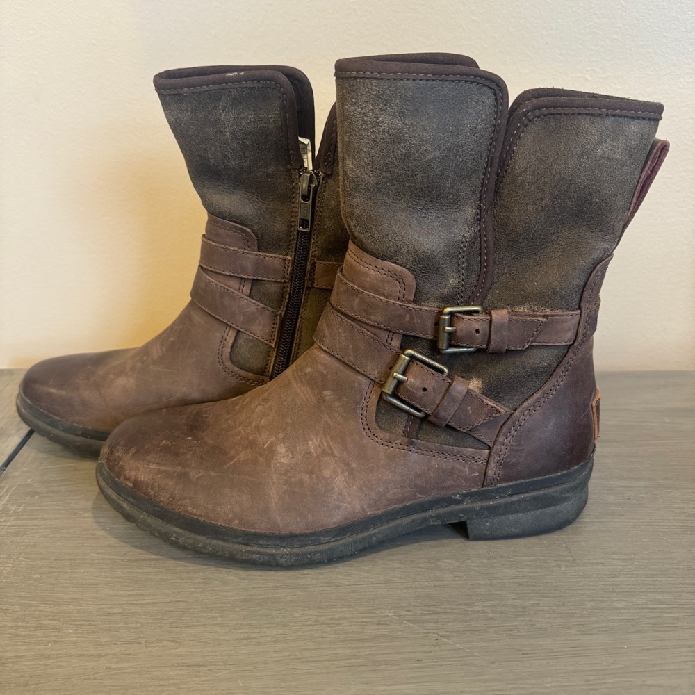 UGG Simmens Waterproof Leather Boots – Brown Size 8 Zip - Picture 1 of 7